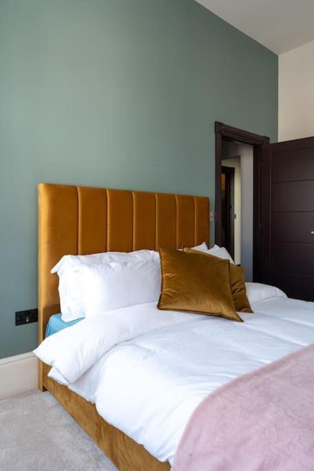 Apartment Stylish Beachfront Apartment, Sweeping Ocean Views And Luxury Touches Herne Bay